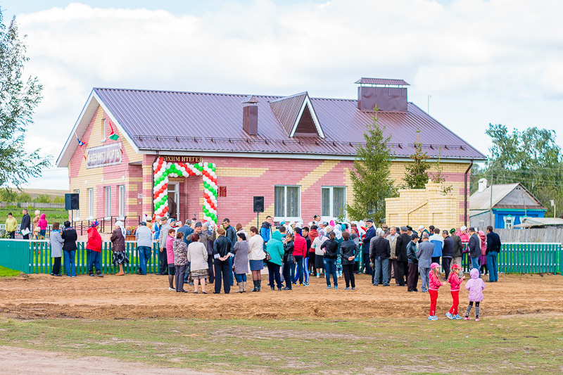 Погода малые. Малые Атряси Тетюшский район. Малые Атряси клуб. Открытие сельских домов культуры в Тыве по программе Сорунза. Тэтеш р Атряси.