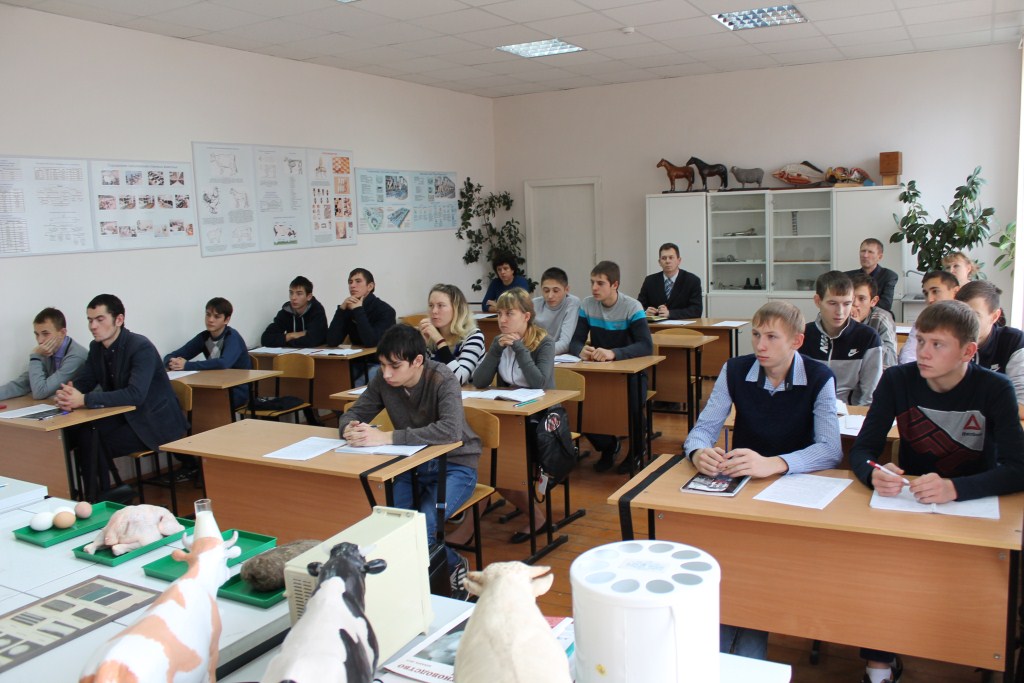 Тувинский строительный техникум кызыл. Новотроицкий сельскохозяйственный техникум. Профессии после сельхоз техникум. Схт профессии. Схт профессии.